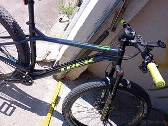 Trek Stache9