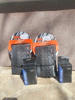 plášte MAXXIS Ardent 26x2.25, duše FORCE Lite 26x2.10-2.40