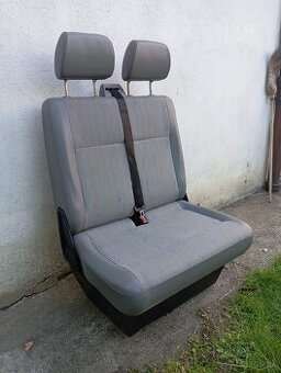 Predám prednú dvojsedačku na VW Transporter 5