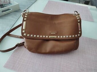 Kabelka Guess