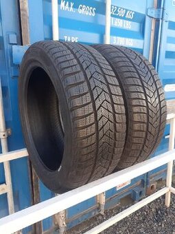2x zánovné zimné pneu 225/45R17 Pirelli