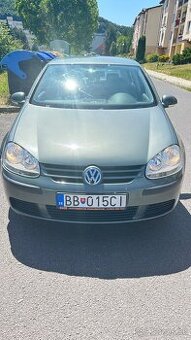 Predám Volkswagen Golf V 92000km..