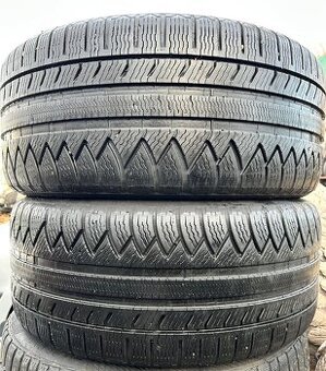 Zimné pneumatiky 245/45R17