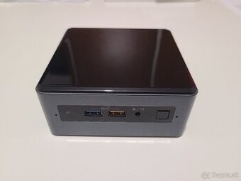 Intel NUC 8i5BEH