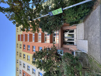 Na predaj 2-izbový byt v Ružinove, Bratislava-Rezedova ulica - 1