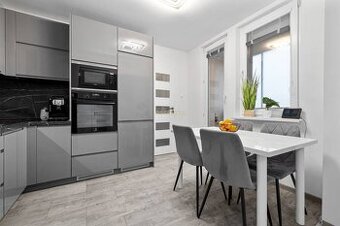 ASSENZIO-PREDAJ- 3 IZBOVÝ BYT s LOGGIOU-70,28m2- JURKOVIČOVÁ