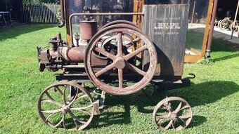 Starý motor historický stroj parný motor