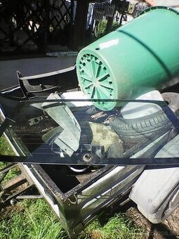 predam kufrove sklo fabia 1