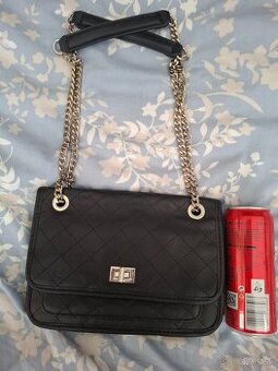 Kabelka Stradivarius