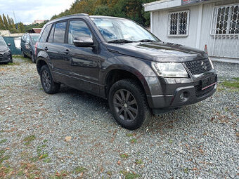 Suzuki Grand Vitara, 2.4-124kw,4x4,navi,xenon,2012