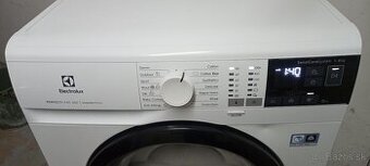 Pračka Elektrolux