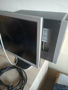 Predám tento počítač s monitorom SAMSUNG