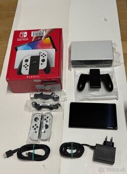 Nintendo switch oled 64gb + minecraft v cene + záruka