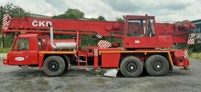TATRA 815 AD 28 samohybný žeriav