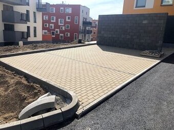 Hľadáme si prácu