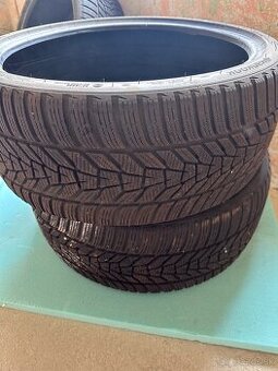 Predam zimné pneumatiky hankook 235/35/20