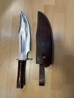 NESKUTOČNÝ LOVECKÝ NOŽ - DLŽKA ČEPELE 30 cm