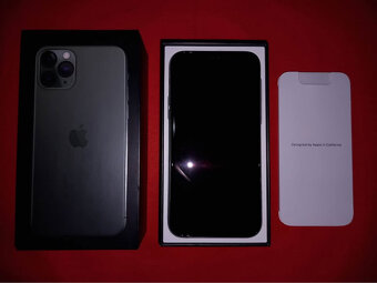 iPhone 11 Pro 256 GB Midnight Green Predám Vymením