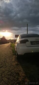 Predám Audi A4 B7 3.0TDI Quattro Full Vybava Automat Sedan