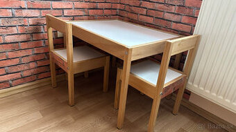 Detský stolík a 2 ks stoličky