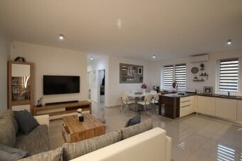 NOVOSTAVBA - BUNGALOV - Hôrka nad Váhom