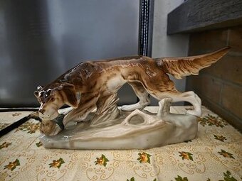 Royal Dux Pes s kačkou