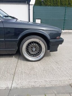 Predám Custom disky na BMW e30 4x100 R17