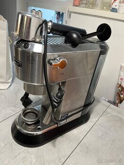 De'Longhi Dedica EC 685.M