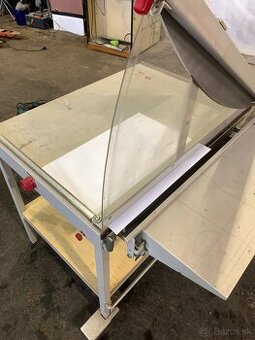 Gilotina - rezacka na papier velkoformat