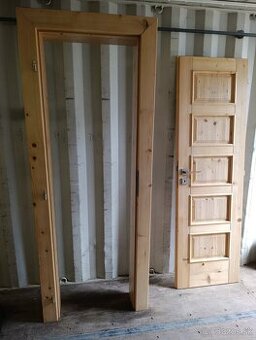 Masívne smrekové dvere 60cm