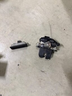 Zámok a mikrospinač škoda Fabia 2 combi