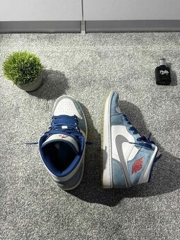 Nike Air Jordan 1 Mid French Blue Light Steel