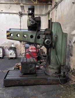 Prodáme Použitá vrtačka VR 4 A, r. v. 1966