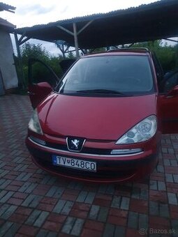 Peugeot 807