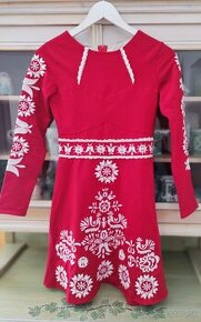 Vyšívané šaty Slavianka