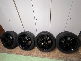 Škoda Superb 3 disky s pneumatikami  235/45 R18