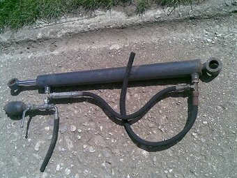 predam hydraulicky valec