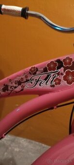 damsky bicykel Felt
