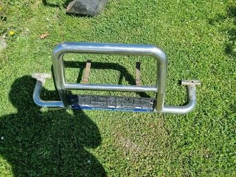 Predam na suzuki samurai predny chromovy ram