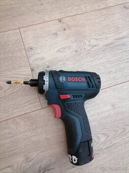 NOVY Aku rázovy utahovak,, BOSCH GSR 10,8 LI--50€- - 1