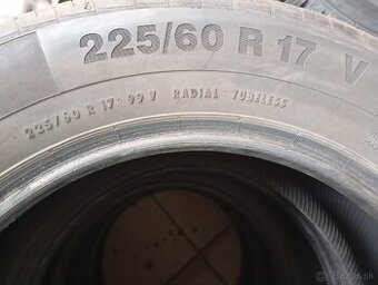 225/60R17 V