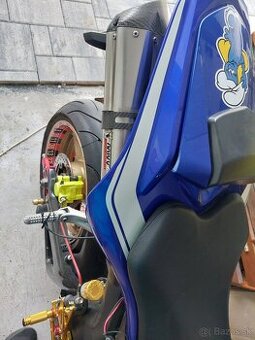 Yamaha r1 rn19