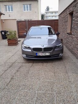 Auto BMW 5 Series 520 F10