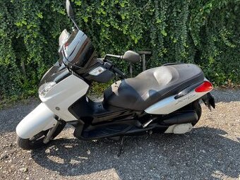 yamaha xmax 250