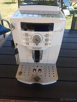 Kávovar Delonghi ECAM22.110.W