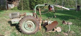 Malotraktor rezervované