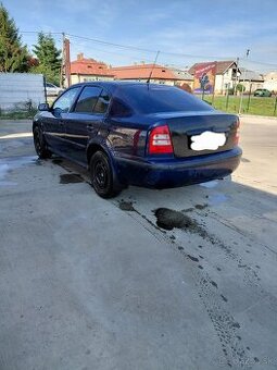 Predam skoda octavia