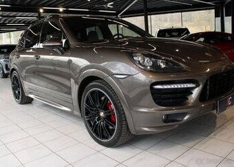 Porsche Cayenne V8 GTS BOSE / SportChrono / Fu benzín