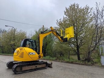 Bager JCB 8085. Klima, 2x lyžica, kosačka.