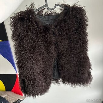 Vesta z mongolskej ovce